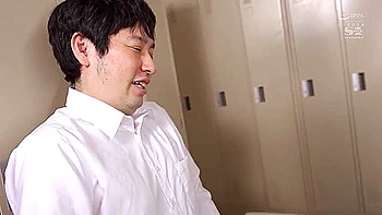 ウフて危うい少女の無自覚な着衣おっはい ひっちひちgカッフ美乳のノーフラホロリ誘惑 安達夕莉