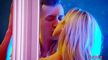 Anal Pound In The Doggy Style Pose With A Hot Blonde Vinna Reed