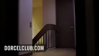 Megan Rain, an American girl in Paris