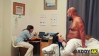 Featuring Neeos Czech