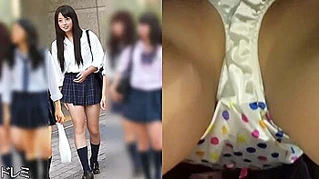 221108電車で痴漢する動画が超エロいc