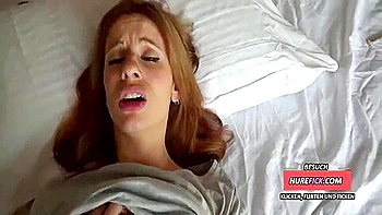 Echter Amateur-orgasmus Und Spritzen Auf Einem Groben Schwan