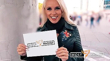 Watch Divine Sophie Logans Clip