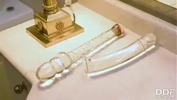 Czech Carpetmunchers Angel Wicky & Sofia Lee Tittyfuck Each Other