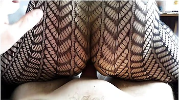 Standing Up Squirt Like A Waterfall From Curvy Amateur Girl