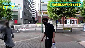 0011090_デカ乳 四つん這い 唾液などが含まれている