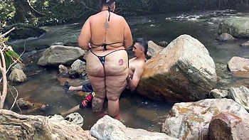 Sexo De Riesgo En El Rio Increible Follada
