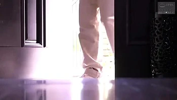 KUQ927-JVNTYPNXCA827960232