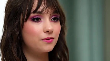 Stéphanie lets herself be conquered… - Jacquie et Michel TV