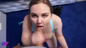 He couldn't resist her round ass and the workout continued with a great fuck