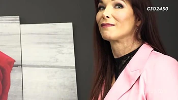 Behind the scenes #164, Kaitlyn Katsaros, Ria Sunn, Syren De