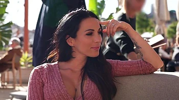 Jess shares her good plans for getting fucked by a guy with a big cock! - Jacquie et Michel TV