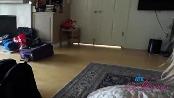 Cute Teen 18+ Aria Banks - Blond Hair Lady Pov