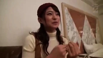 06236,A woman who screams in agony