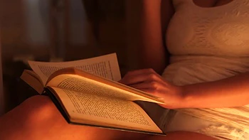 The hopscotch game continues - Jacquie et Michel TV