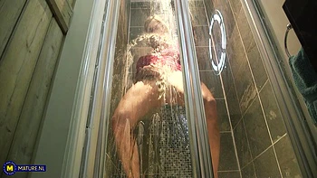 Compilation Of Mature Molly Maracas Pissing Outdoor On The Beach, In The Shower And More