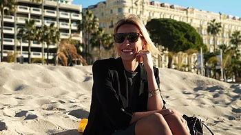 Participants are impatient - Jacquie et Michel TV