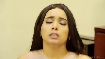 Gets Turned On By A Cunni With Valentina Nappi