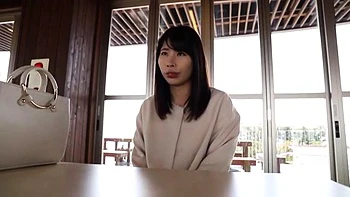 Gカップの巨乳美人妻がオマンコクチュクチュ濡れるハメ撮りエッチ