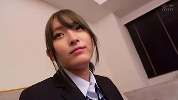 制服美女が乳首愛撫と四つん這いクンニでウットリ、スローピストンで感度高まる