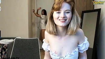 Lesbian cam show: Amateur  Eporner Porn