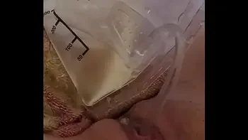 Catheter in wet pussy, can't stop peeing....