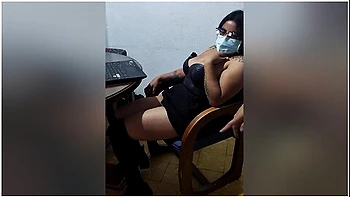 Stepdaughter Offers Her Ass In Exchange For An Iphone With Tetas Grandes