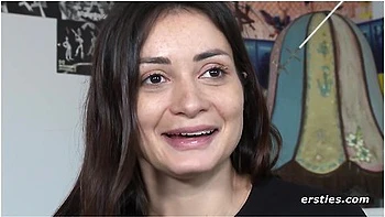 Sexy Brunette Babe Plays With Herself Before Using The Magic Wand