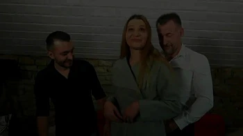 Alice discovers the sensuality proposed by Miss Cléa... - Jacquie et Michel TV