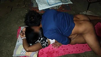 Indian Mallu Aunty Fucked Doggystyle After Getting Off The Plane - Hot Tamil Sex with Big Ass