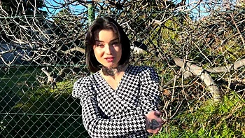 Luna, her big breasts are a deadly weapon! - Jacquie et Michel TV