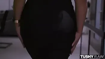 TUSHYRAW Naughty Natasha loves going ass to mouth