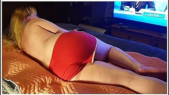 Sexy Gf Smoking And Pissing Her Shorts In Bed!