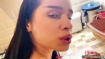 Featuring Juicy Leilas Big Cock Trailer