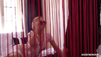 Caly, 35, likes to be in charge! - Jacquie et Michel TV