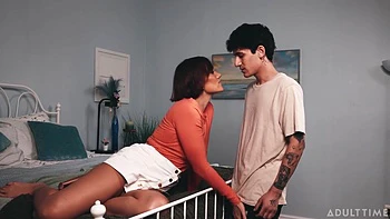 Kell Fire - Squirts Solo Then Sucks Hayden Wilds Big Dick