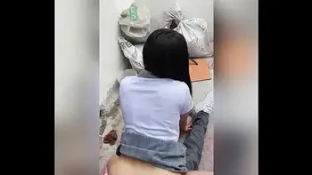 Colegiala Caliente TENIENDO SEXO Rico en la Azotea del Colegio y Haciendo PORNO AMATEUR con un CULO HERMOSO! Video REAL de Mexicana en la Azotea de la ESCUELA!