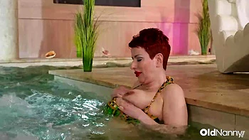 Busty MILF Lisa Pinelli In An Intimate Solo Scene