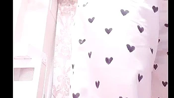 Erotic live chat with cute beautiful girl