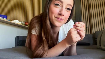 Pràna, 22 years old, hairdresser in Bondy! - Jacquie et Michel TV