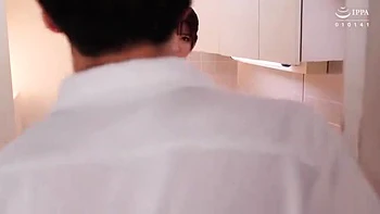 636-wguuhy-ouhsgy-poo-vec