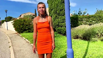 Kelly, an outstanding advisor! - Jacquie et Michel TV