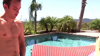 Jessica Jammer Gets Cock Shoved In Her Ass