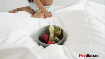 step Daughters Fight Over 's Cock On Day- Maya Farrell, Sarah Lace