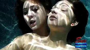 JK, JS lesbian: Licking, Babe  Brunette Porn