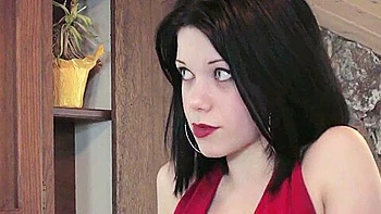 Eastern Euro Pretty Women Kiss And Fuck Each Other!