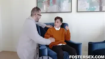 Foster stepMom Dee Williams Requests Help With Fertility Issues