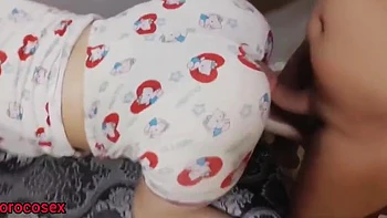 Beautiful Girl With Crazy Body, Her Boyfriend Licks Her While She Screams And Enjoys, Hot Video