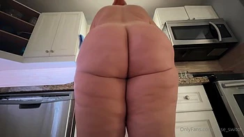 Jesse Switch dish washing video