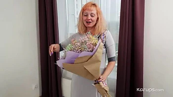 Foxy B Mature Masturbation